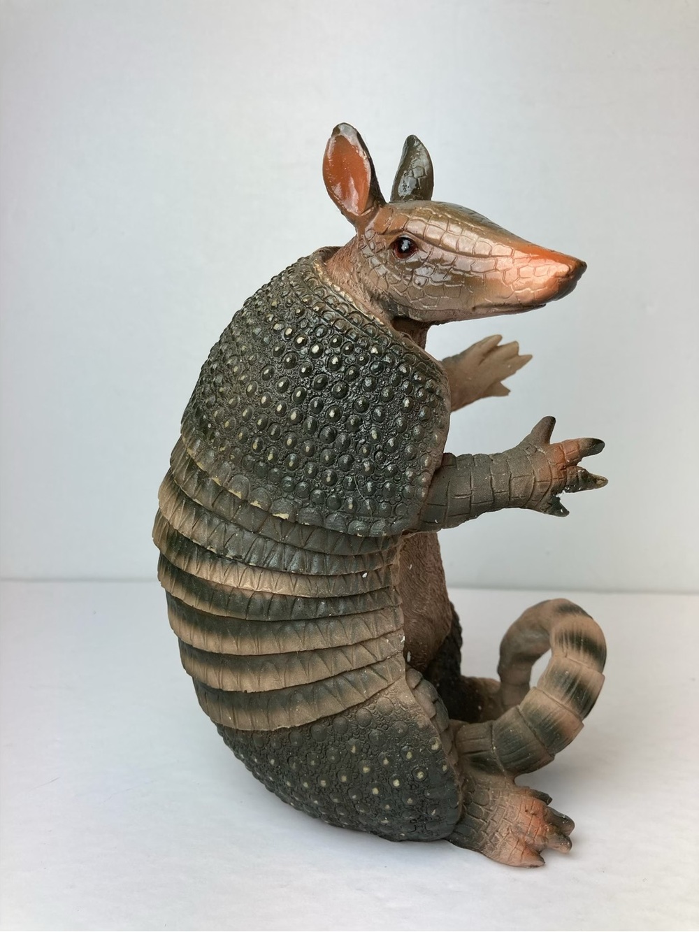 Design Toscano Tex The Armadillo Beer Can Holder With Packaging